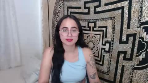 Snapshot of ninakravtz chatting on March 4, 5:24 pm N I N A online show from March 4, 5:24 pm
