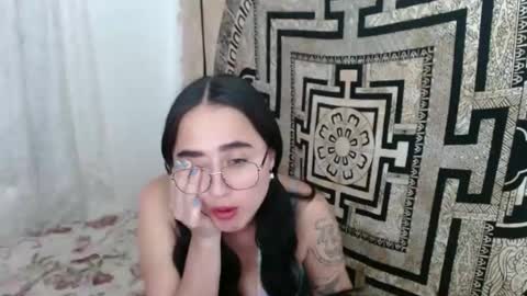 Snapshot of ninakravtz chatting on February 24, 2:04 pm N I N A online show from February 24, 2:04 pm