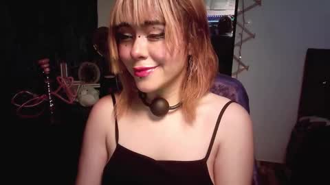 Snapshot of ninamon206063 chatting on October 6, 4:47 pm NIina Mon online show from October 6, 4:47 pm