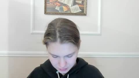 ninarihh online show from November 30, 2:13 pm