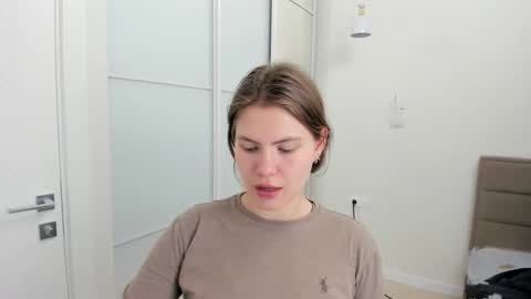 ninarihh online show from February 28, 12:52 pm