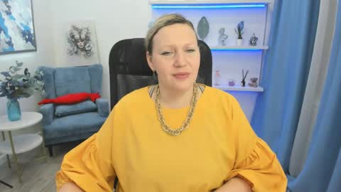 ninastarle online show from April 8, 4:26 am