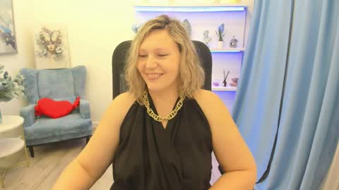 ninastarle online show from April 5, 12:24 pm