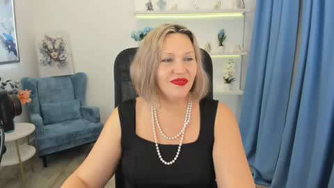 ninastarle online show from November 23, 11:41 am