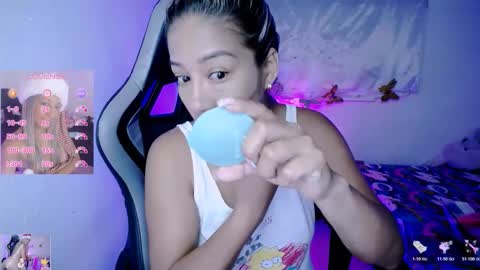 ninatinydoll1 online show from January 8, 11:49 am