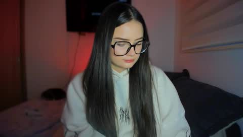 ninavolkov online show from February 26, 10:13 pm