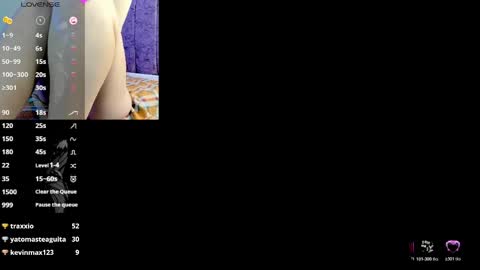 NINI VELVET  online show from April 18, 7:58 pm