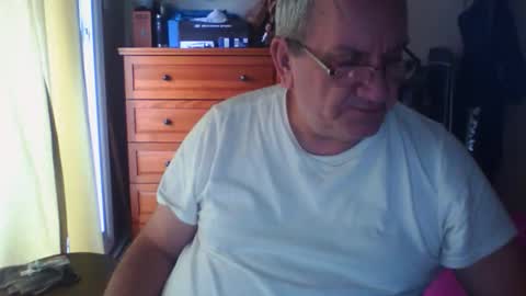 Dennis online show from November 11, 8:00 pm