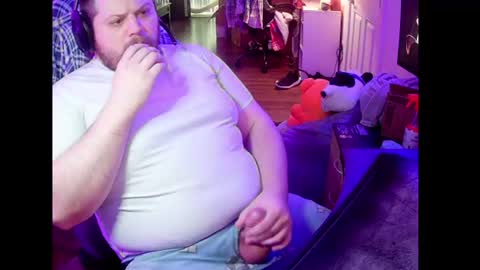 HungStepSon online show from June 14, 1:57 pm