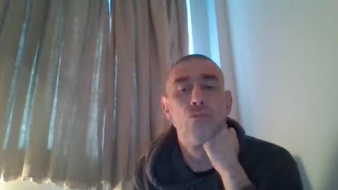 nirevess online show from January 12, 2:19 pm