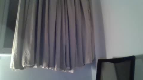 nirevess online show from February 15, 6:55 pm