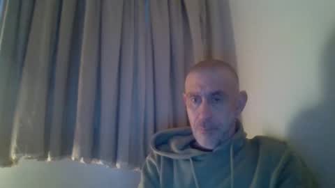 nirevess online show from February 23, 5:18 pm