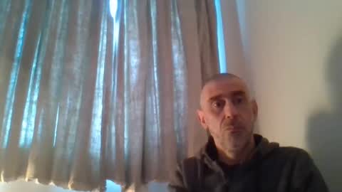 nirevess online show from February 6, 11:31 am