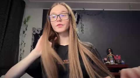 Tears Lora online show from March 6, 10:15 pm