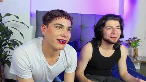 Noa and aaron  online show from May 7, 7:53 pm