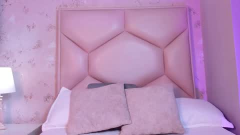   ambarsulliva  online show from November 5, 11:45 am