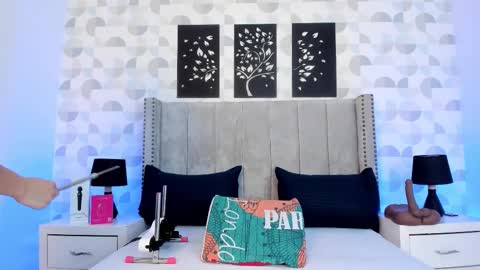 NATHALIA MORENO online show from March 19, 12:10 pm