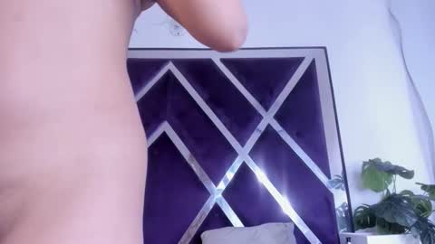 noa_roseasm online show from June 5, 9:31 pm