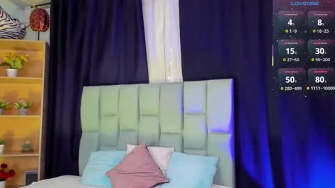 Snapshot of noah25_ chatting on September 24, 3:24 am Noah online show from September 24, 3:24 am