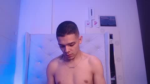 Zoe  online show from December 4, 3:39 am