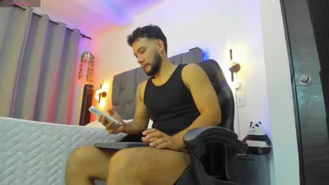 NOAH online show from January 10, 3:45 am