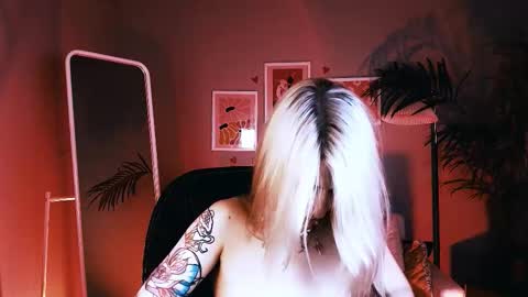 Snapshot of noah_elmer chatting on October 10, 4:57 pm REAL name LiaDM are always open online show from October 10, 4:57 pm