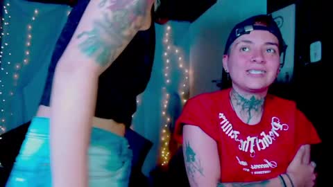 noah hehim    online show from April 7, 11:18 pm