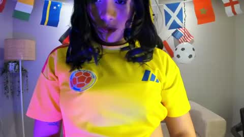 Noemy online show from June 23, 1:06 pm