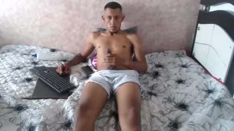 Noah online show from January 19, 3:53 pm