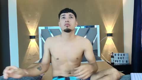 noah online show from March 8, 8:57 pm