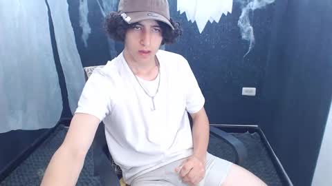 noah_sokolov online show from November 1, 4:39 pm