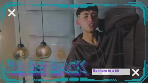 Snapshot of noah_xitruxx chatting on January 22, 3:40 pm Noah online show from January 22, 3:40 pm