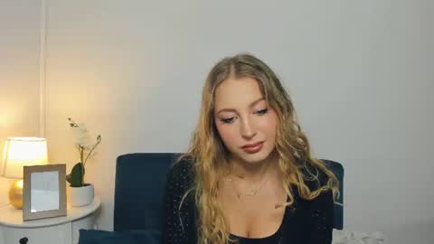 noahpretty online show from September 22, 3:16 pm