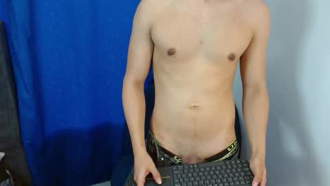 noel_daven online show from October 11, 10:02 pm