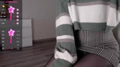 noelleneptune online show from September 12, 12:07 pm