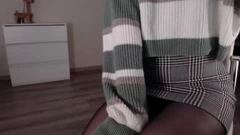 noelleneptune online show from January 31, 11:24 am