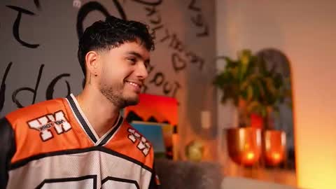 kevin online show from November 15, 5:25 pm