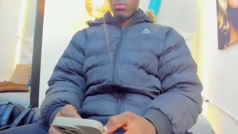 noir_king0 online show from February 10, 2:47 am