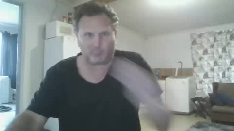 Nollie online show from April 25, 5:53 am