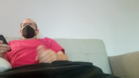 noneya143x2 online show from June 24, 1:18 pm
