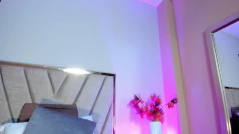 Nora Da Silva online show from April 15, 12:58 am