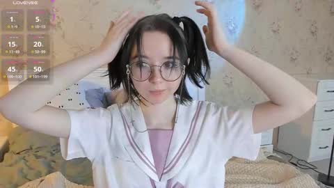 Nora Failure online show from December 3, 5:26 am