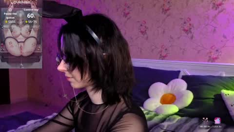 Nora Failure online show from April 20, 2:14 am