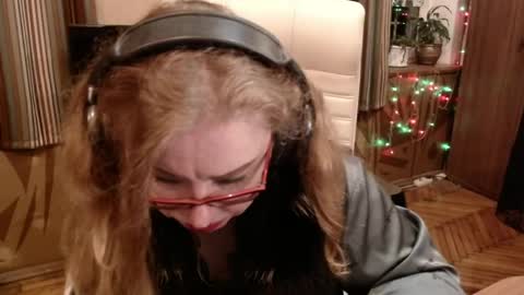 miss Tress online show from May 7, 9:54 pm