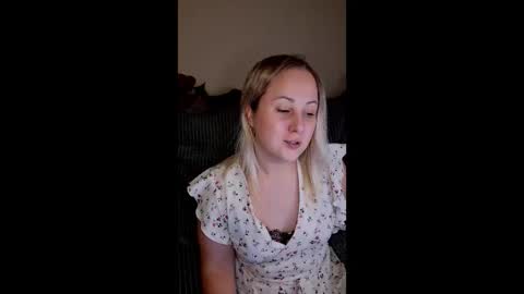 Snapshot of not_nakedcat chatting on October 1, 1:54 pm hi glad to chat online show from October 1, 1:54 pm