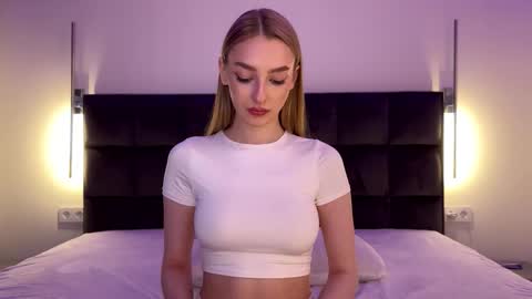 Goldie online show from October 27, 5:35 pm