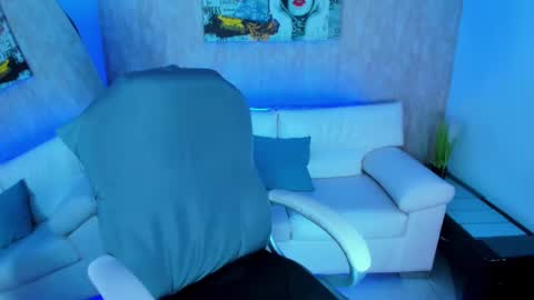 nova online show from November 12, 6:05 am