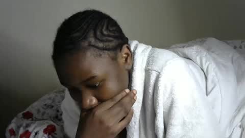 novaah online show from November 26, 10:34 am