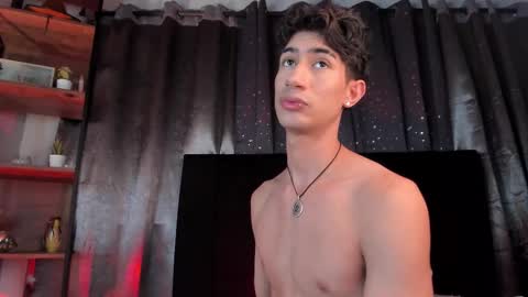 Nova online show from November 14, 9:38 pm