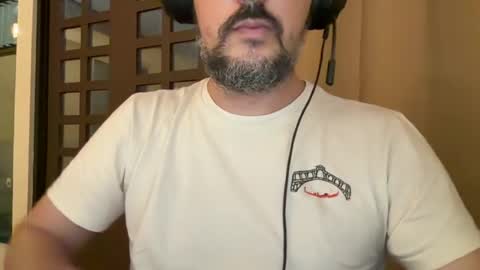 novio_muyalto online show from July 9, 10:47 pm